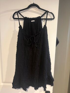 Robin Piccone Black Crinkle Spaghetti Strap Swim Coverup. Like new!